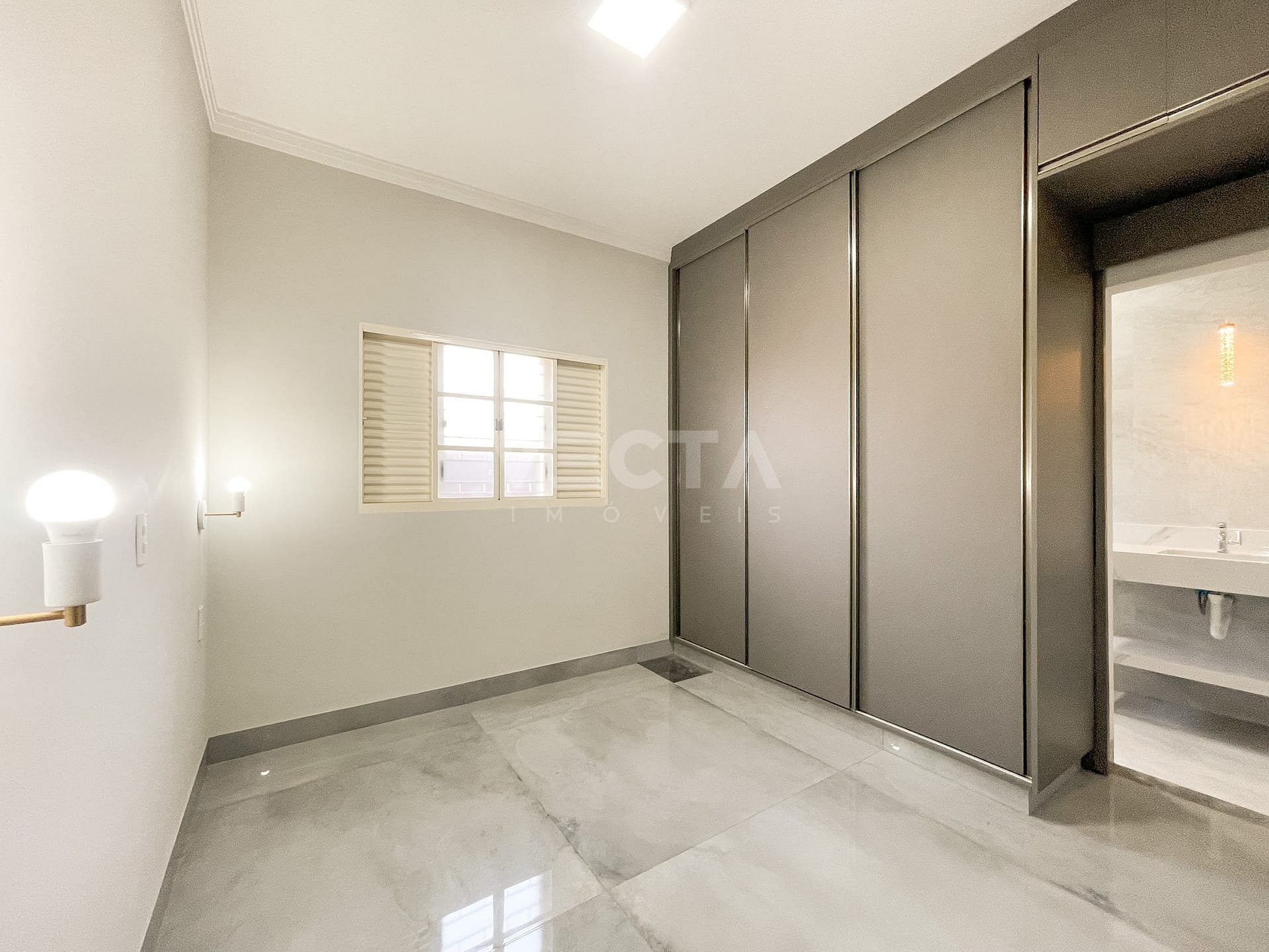 Casa à venda com 3 quartos, 120m² - Foto 15