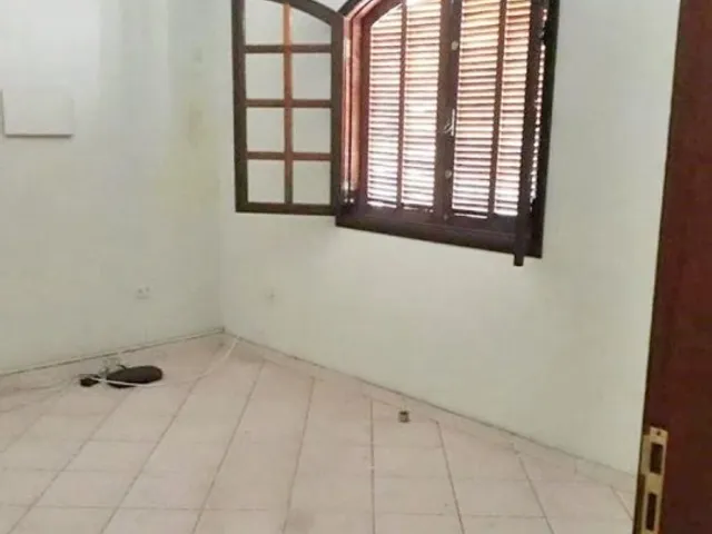 Casa com 350m², para alugar, no bairro Jardim Stella em Santo André
