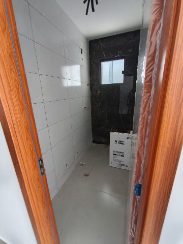 Casa 3 quartos e 2 banheiros, à venda, no bairro Jardim Campomar em Rio das Ostras