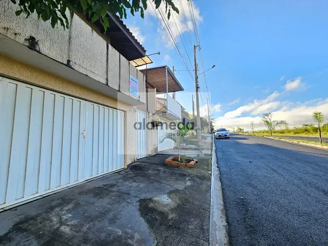Casa com 214m² 4 quartos e 2 banheiros, à venda, no bairro JD EUROPA em Jacarezinho
