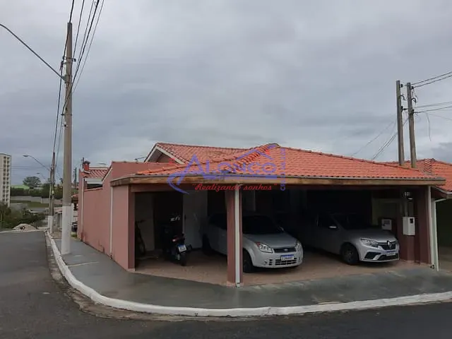 Casa com 220m² 2 quartos e 2 banheiros, à venda, no bairro Parque Santo Antônio em Jacareí