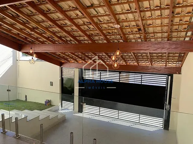 Casa com 250m² 3 quartos e 3 banheiros, à venda, no bairro Vila Suiça em Pindamonhangaba