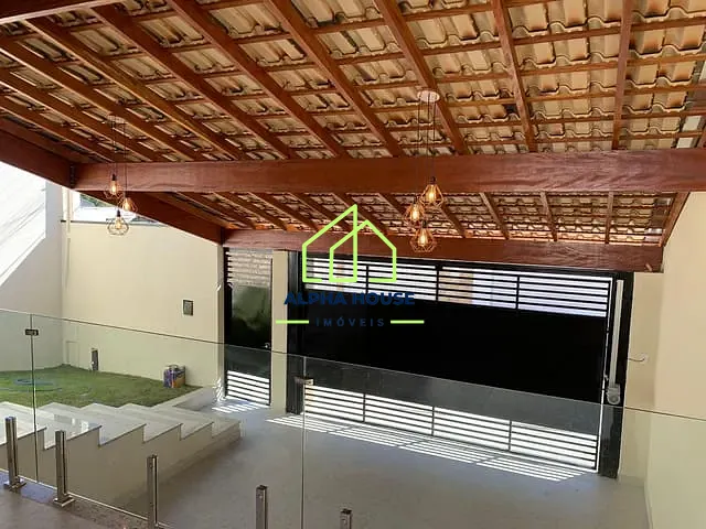 Casa com 250m² 3 quartos e 3 banheiros, à venda, no bairro Vila Suiça em Pindamonhangaba