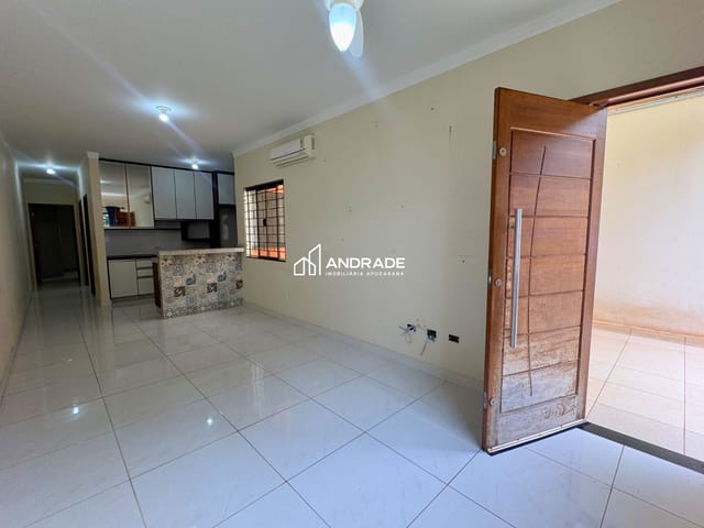 Casa com 154m² 2 quartos e 1 banheiro, à venda, no bairro Pirapó em Apucarana