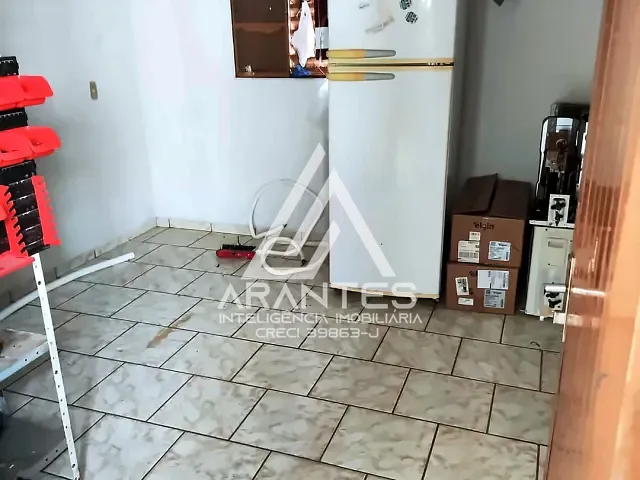 Casa com 216m² 5 quartos e 2 banheiros, à venda, no bairro Baroni em Barretos