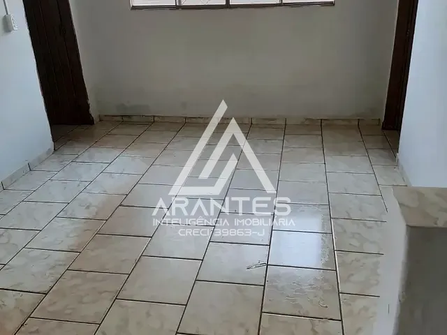 Casa com 216m² 5 quartos e 2 banheiros, à venda, no bairro Baroni em Barretos