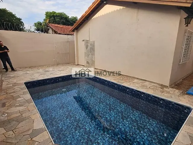 Casa com 200m² 2 quartos e 1 banheiro, à venda, no bairro Vila Dutra em Bauru
