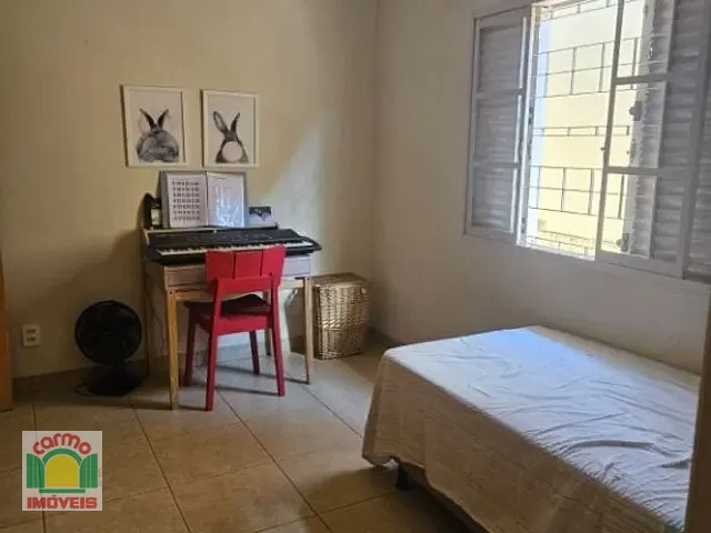 Casa com 420m² 4 quartos e 5 banheiros, à venda, no bairro Anápolis City em Anápolis