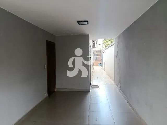Casa com 275m² 3 quartos e 2 banheiros, para alugar, no bairro Paulicéia em Piracicaba