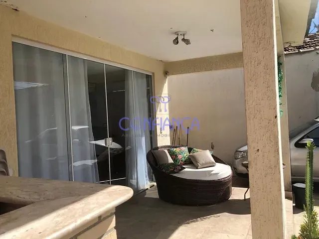 Casa com 250m² 2 quartos e 2 banheiros, à venda, no bairro Senador Vasconcelos em Rio de Janeiro