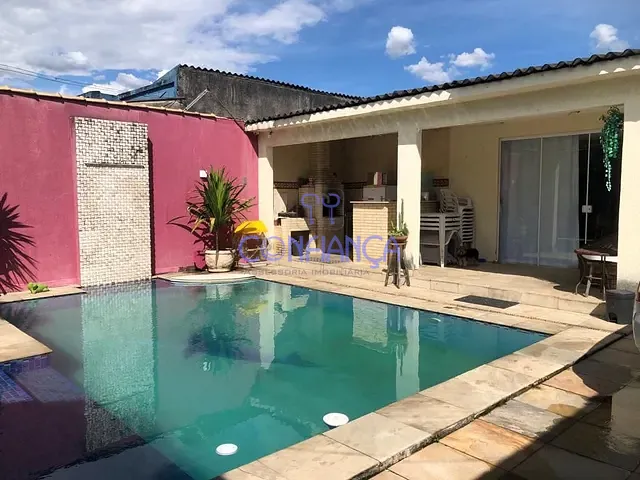 Casa com 250m² 2 quartos e 2 banheiros, à venda, no bairro Senador Vasconcelos em Rio de Janeiro