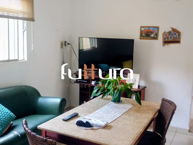 Casa com 442m² 3 quartos e 2 banheiros, à venda, no bairro Setor Marista em Goiânia