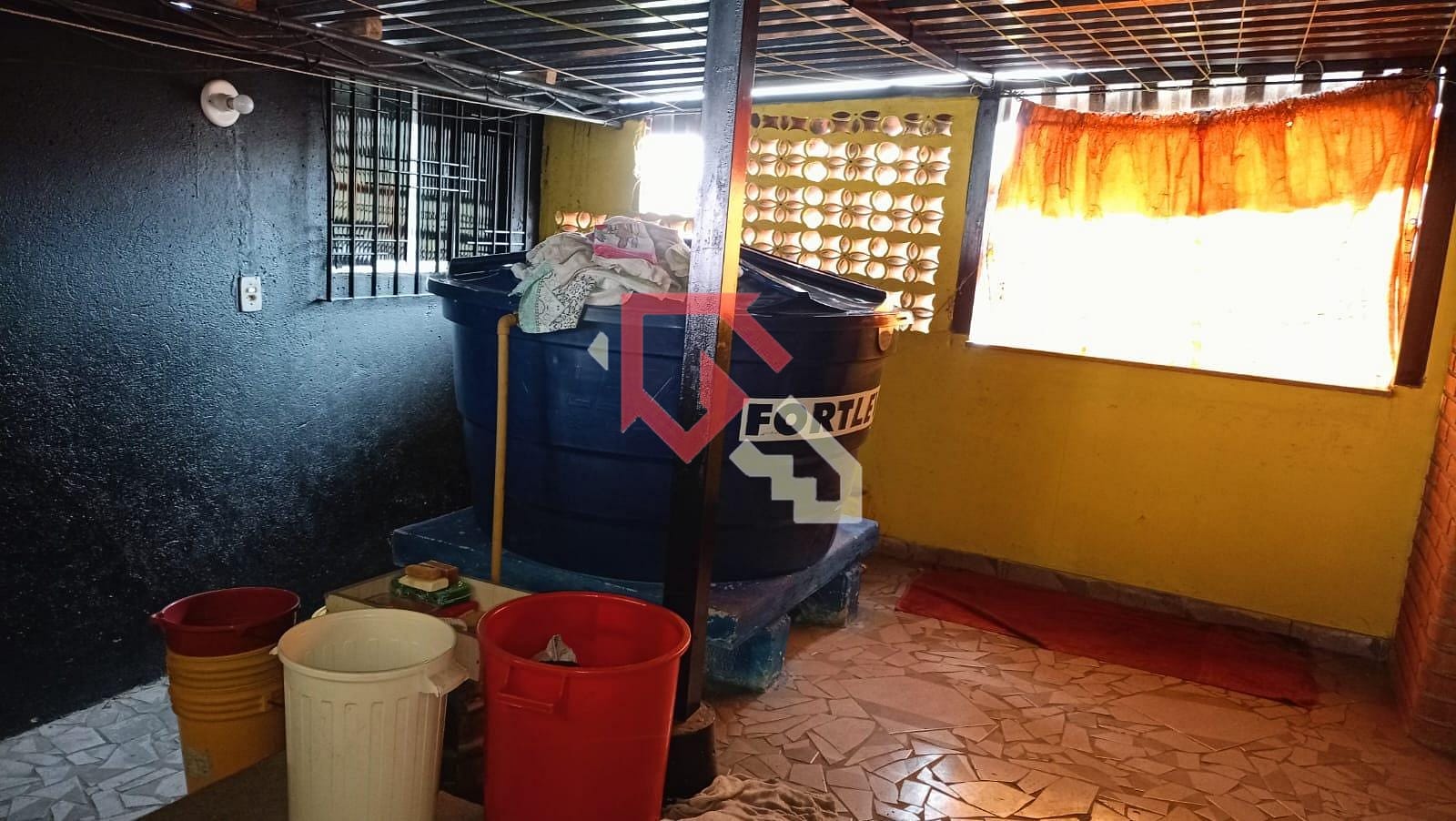 Casa, 6 quartos, 135 m² - Foto 7