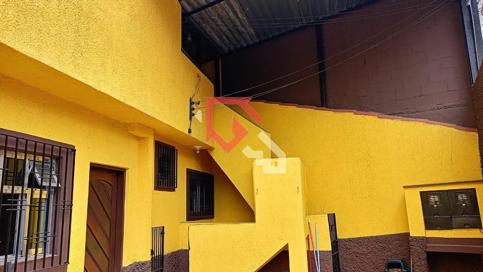 Casa, 6 quartos, 135 m² - Foto 4