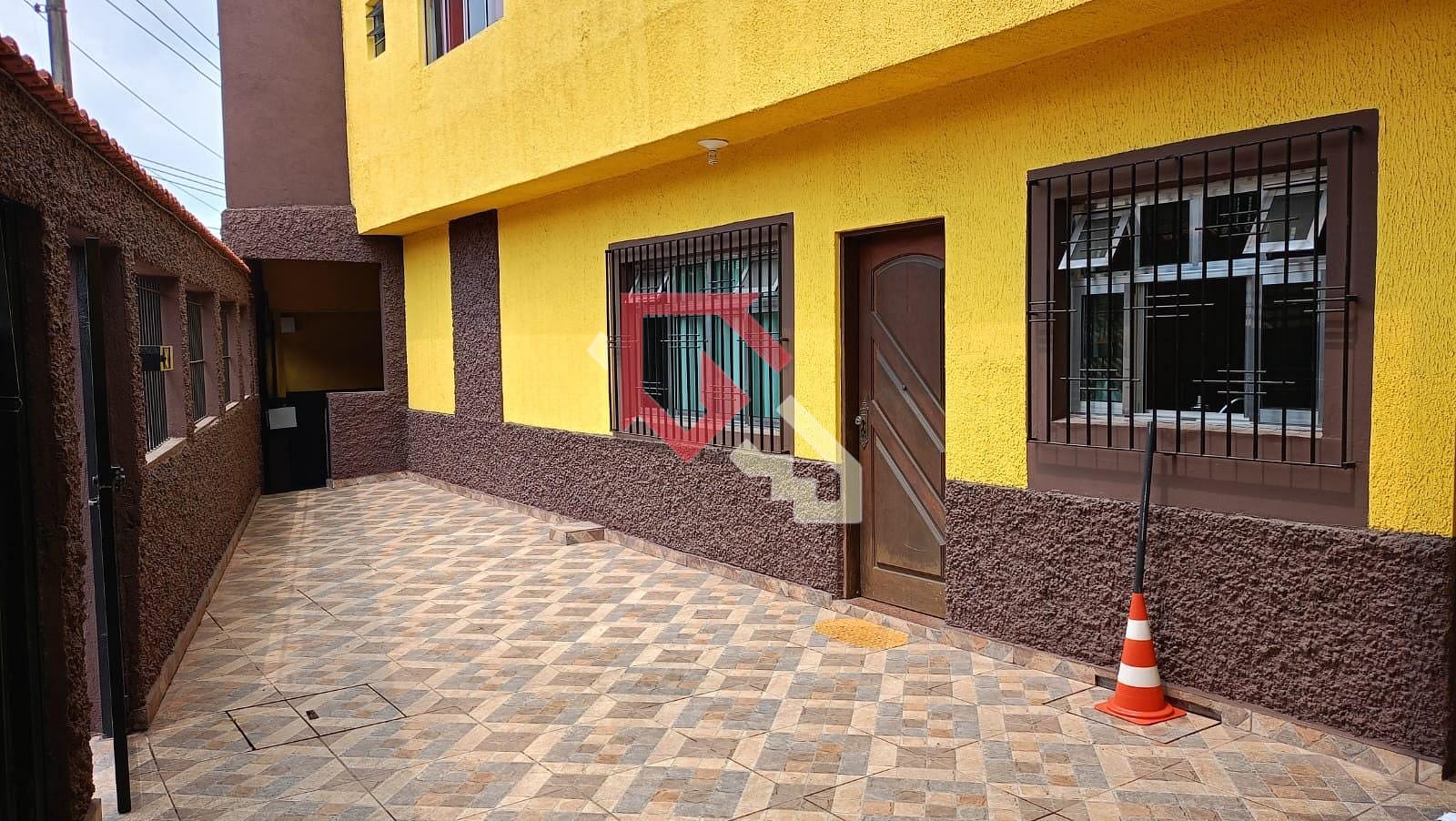 Casa, 6 quartos, 135 m² - Foto 3