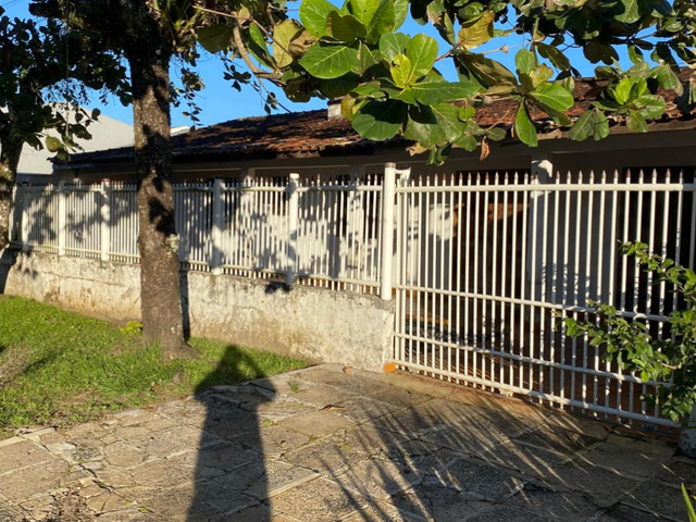 Casa com 245m² 6 quartos e 3 banheiros, à venda, no bairro Brejatuba em Guaratuba