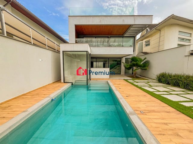 Casa 4 quartos e 5 banheiros, à venda, no bairro Barra da Tijuca em Rio de Janeiro