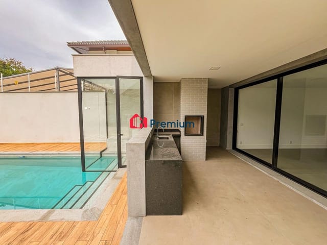 Casa 4 quartos e 5 banheiros, à venda, no bairro Barra da Tijuca em Rio de Janeiro