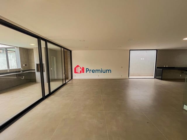 Casa 4 quartos e 5 banheiros, à venda, no bairro Barra da Tijuca em Rio de Janeiro