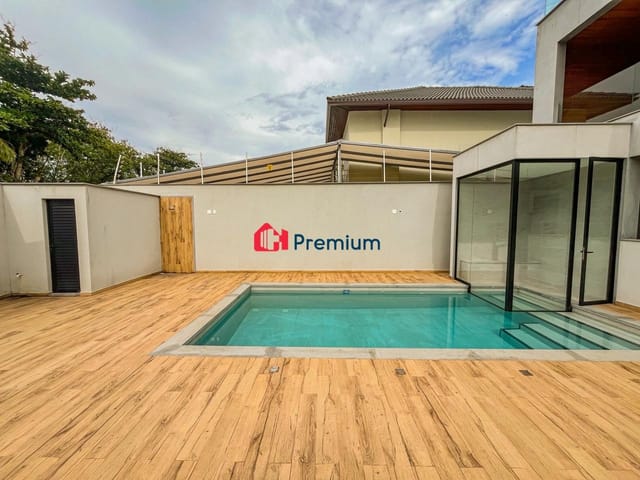 Casa 4 quartos e 5 banheiros, à venda, no bairro Barra da Tijuca em Rio de Janeiro