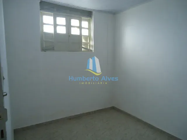 Casa com 106m² 3 quartos e 1 banheiro, à venda, no bairro Alto Maron em Vitória da Conquista