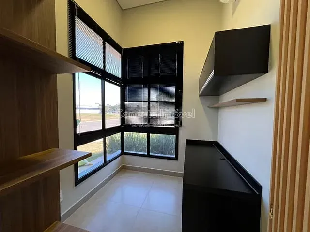 Casa com 600m² 3 quartos e 4 banheiros, à venda, no bairro Condomínio Tamboré em Jaguariúna
