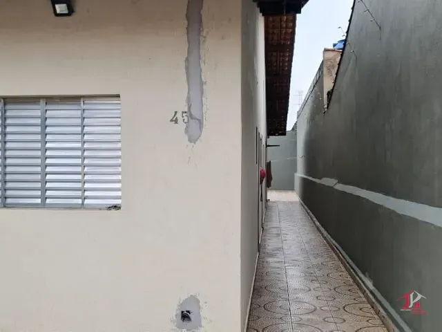 Casa 2 quartos e 2 banheiros, à venda, no bairro Jardim Praia Grande em Mongaguá