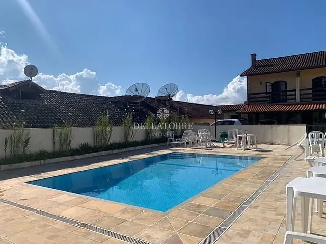 Casa com 185m² 2 quartos e 2 banheiros, à venda, no bairro Parque São Luiz em Teresópolis
