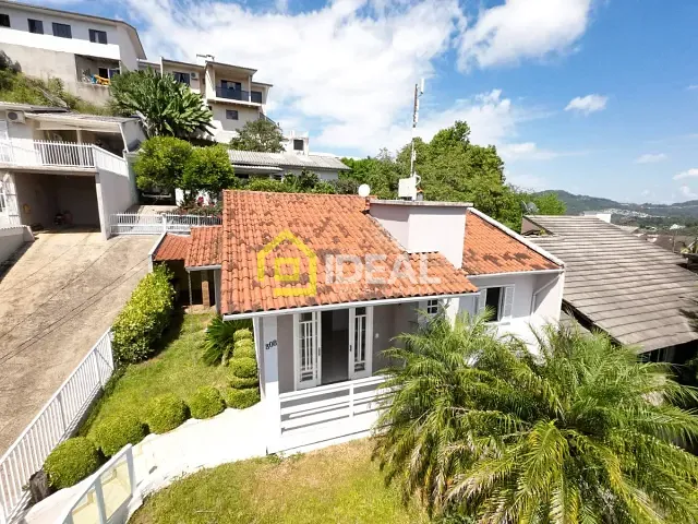 Casa 3 quartos e 1 banheiro, para alugar, no bairro Itaíba em Concórdia