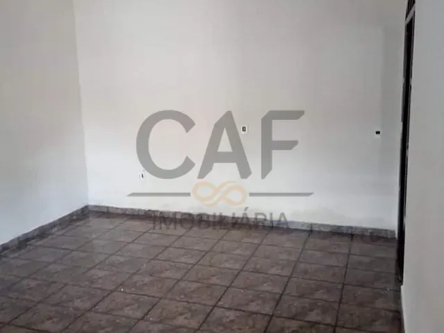 Casa com 190m² 3 quartos e 2 banheiros, à venda, no bairro Miguel Martini em Jaguariúna