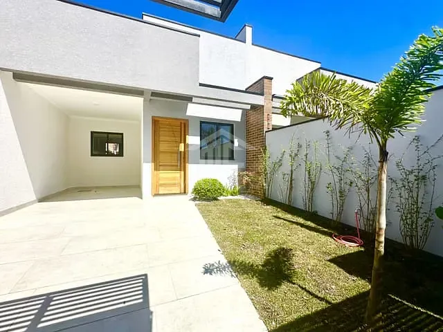Casa com 210m² 3 quartos e 2 banheiros, à venda, no bairro Boneca do Iguaçu em São José dos Pinhais