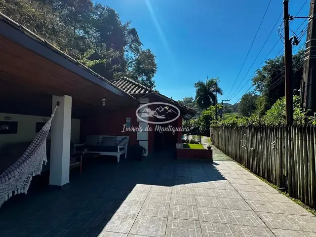 Casa com 1231m² 3 quartos e 2 banheiros, à venda, no bairro Harry Bertell (Penedo) em Itatiaia