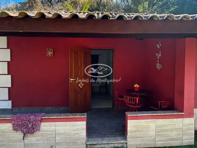 Casa com 1231m² 3 quartos e 2 banheiros, à venda, no bairro Harry Bertell (Penedo) em Itatiaia