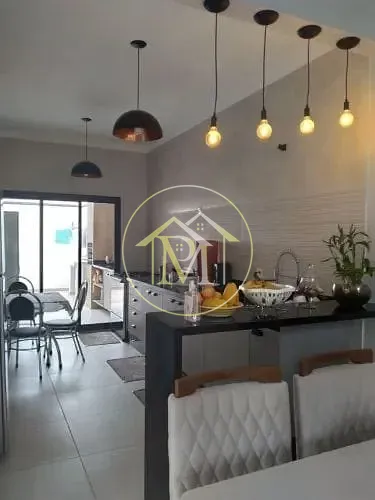 Casa, 3 quartos, 154 m² - Foto 1