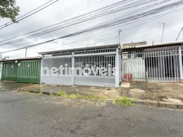 Casa 3 quartos e 4 banheiros, à venda, no bairro Areal (Águas Claras) em Brasília