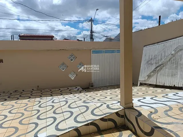 Casa 5 quartos e 4 banheiros, para alugar, no bairro Centro em Vitória da Conquista