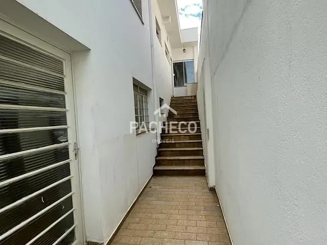 Casa com 372m² 4 quartos e 2 banheiros, à venda, no bairro Chácara Machadinho II em Americana