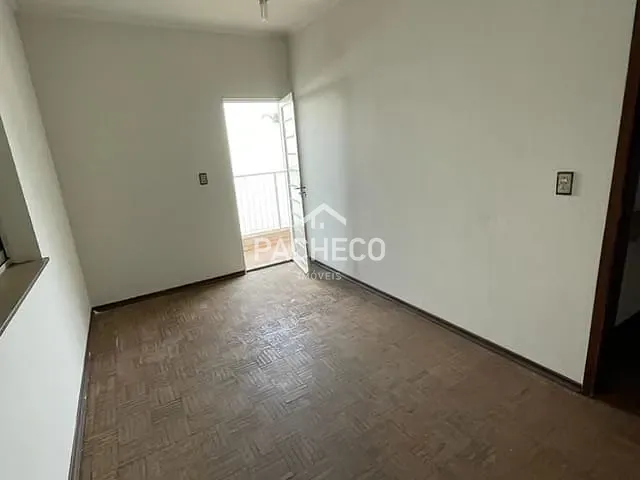 Casa com 372m² 4 quartos e 2 banheiros, à venda, no bairro Chácara Machadinho II em Americana