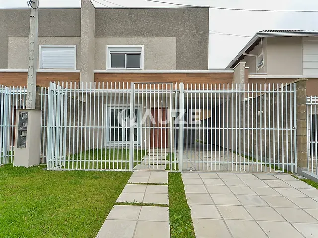 Casa com 153m² 3 quartos e 3 banheiros, à venda, no bairro Xaxim em Curitiba