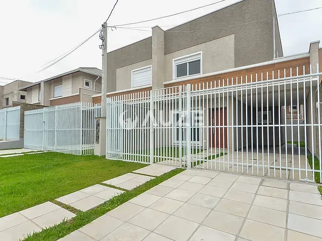 Casa com 153m² 3 quartos e 3 banheiros, à venda, no bairro Xaxim em Curitiba