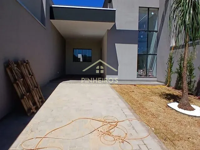 Casa com 150m² 3 quartos e 1 banheiro, à venda, no bairro Parque Residencial Ana Rosa em Cambé