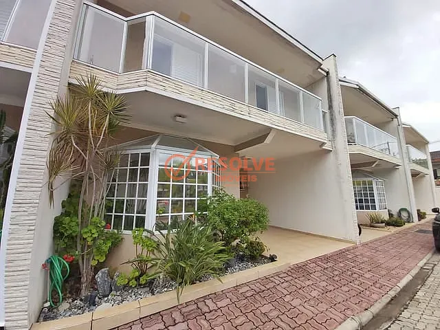 Casa 3 quartos e 3 banheiros, à venda, no bairro Freguesia da Escada em Guararema