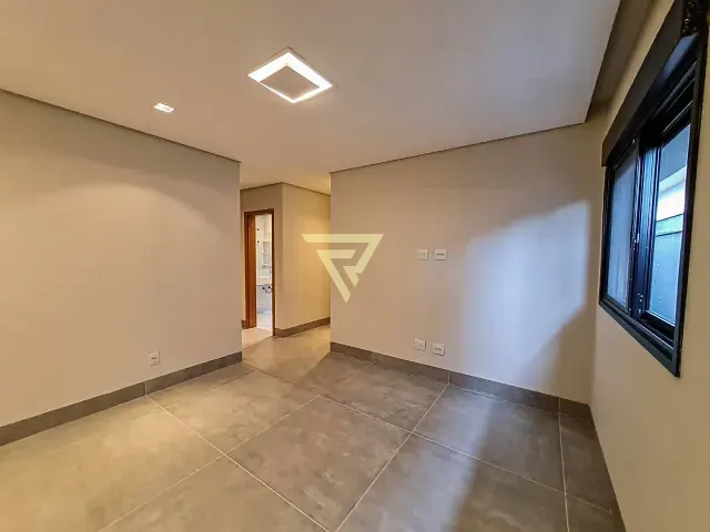 Casa com 438m² 3 quartos e 3 banheiros, à venda ou para alugar, no bairro Alto do Castelo em Ribeirão Preto