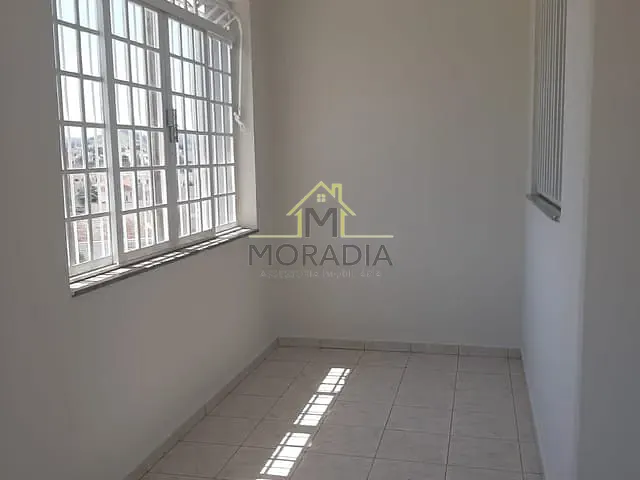Casa com 218m² 4 quartos e 4 banheiros, à venda, no bairro Angola em Guaxupé