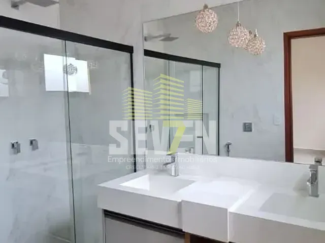 Casa com 333m², à venda, no bairro Residencial Villa de León em Piratininga