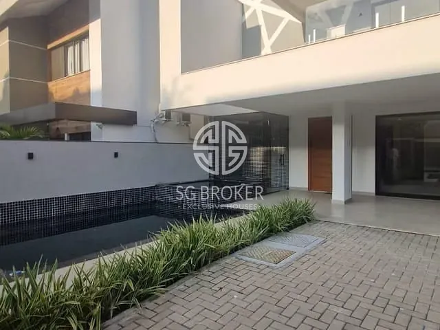 Casa 4 quartos e 5 banheiros, à venda, no bairro Recreio dos Bandeirantes em Rio de Janeiro