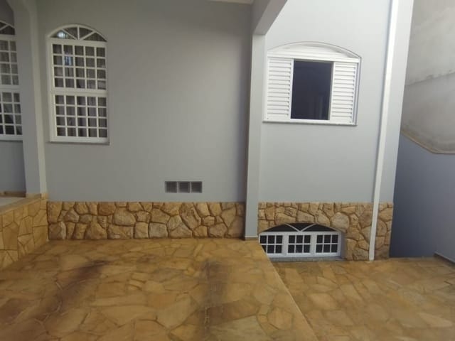 Casa com 178m² 3 quartos e 3 banheiros, à venda, no bairro São Benedito em Cambuí