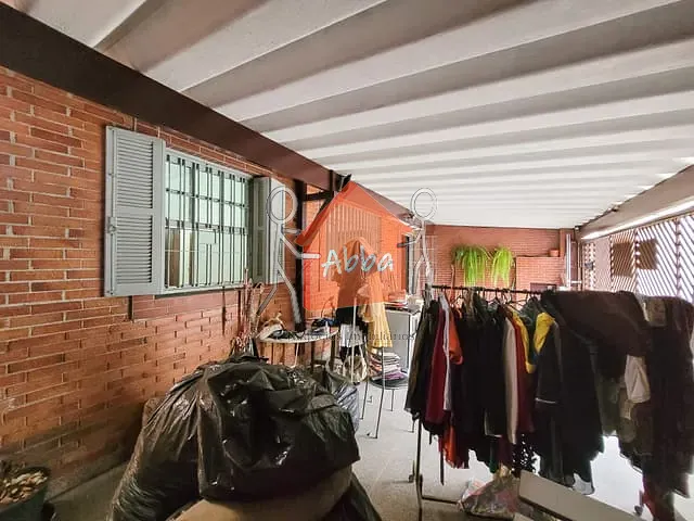 Casa com 200m² 4 quartos e 3 banheiros, à venda ou para alugar, no bairro Vila São Francisco (Zona Sul) em São Paulo