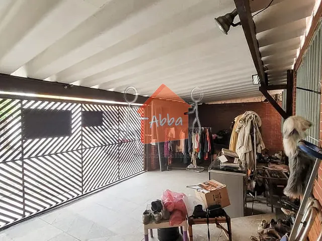Casa com 200m² 4 quartos e 3 banheiros, à venda ou para alugar, no bairro Vila São Francisco (Zona Sul) em São Paulo