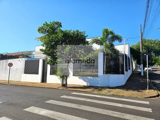 Casa 3 quartos e 4 banheiros, à venda, no bairro CENTRO em Jacarezinho